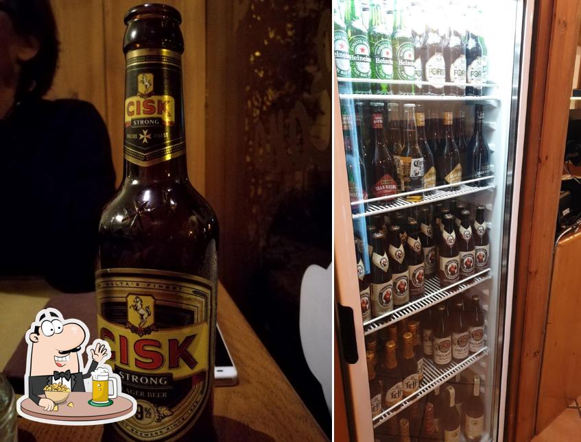 Puoi prenderti un rinfrescante bicchiere di birra chiara o scura