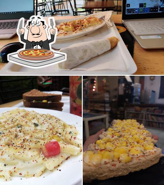 Get pizza at Waari Book Cafe