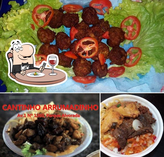 Comida em Cantinho Arrumadinho