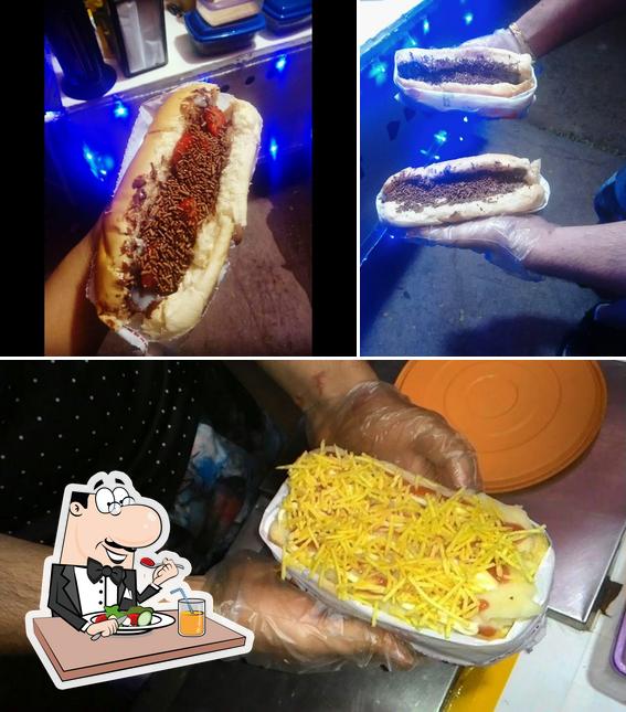 Food at Toretto's Hot Dog