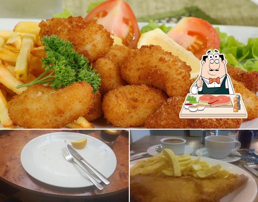 Рыба и картофель фри в "Beale's Park Fish Restaurant"