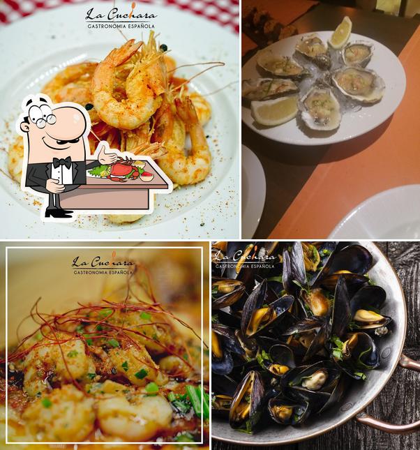 Les clients de Restaurant La Cuchara peuvent prendre différents repas à base de fruits de mer