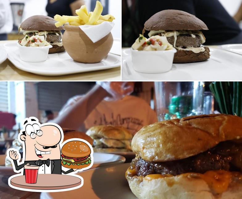 Os hambúrgueres do Vixe! Açaí e Burger irão saciar diferentes gostos