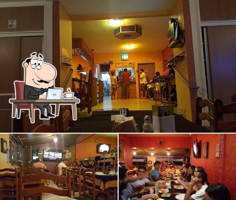 Veja imagens do interior do Pizzaria do Ito