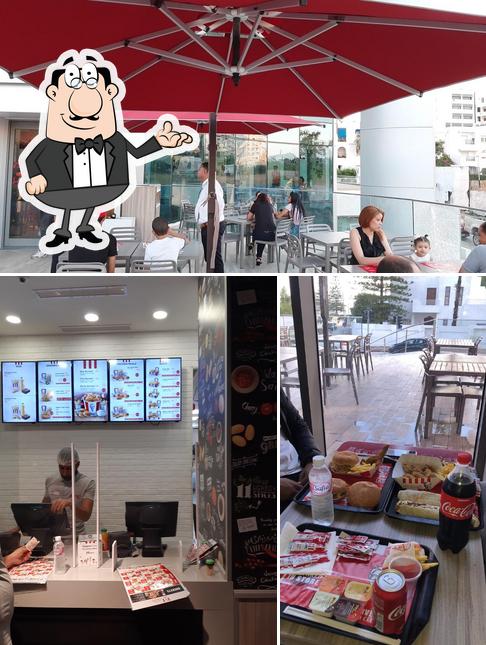 L'intérieur de KFC Manar