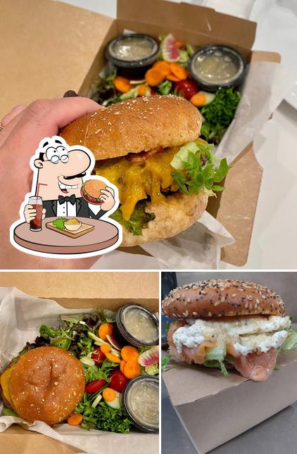 https://img.restaurantguru.com/c62f-Restaurant-The-Food-Mill-burger.jpg