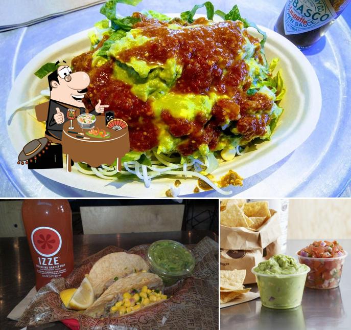 Помимо прочего, в Chipotle Mexican Grill есть еда и напитки