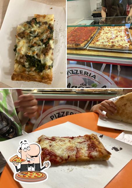 Ordina una pizza a Pizzeria da Mazzola - pizza al taglio, friggitoria, paninoteca