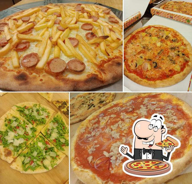 Pick pizza at Il Re Della Pizza