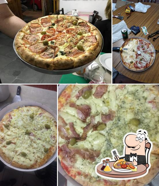 Escolha pizza no Del Col Pizzaria (Família)