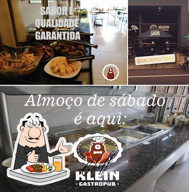 Comida em Klein Gastropub