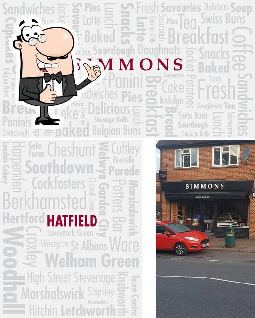 Look at this picture of Simmons Bakers