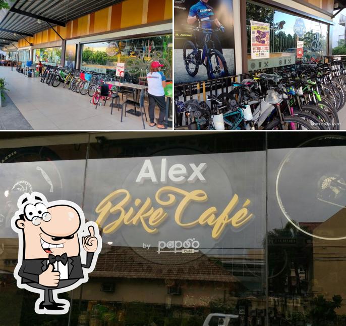 alex bike cafe