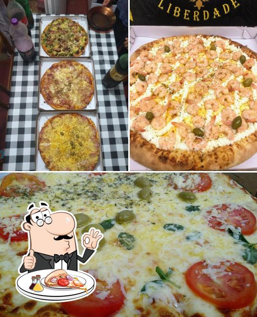 Escolha pizza no Pizzaria Liberdade