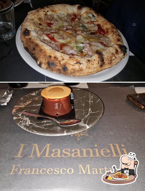 A Pizzeria I Masanielli, puoi goderti una bella pizza