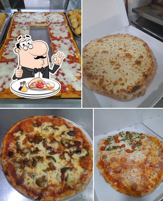 Scegli tra le svariate varianti di pizza