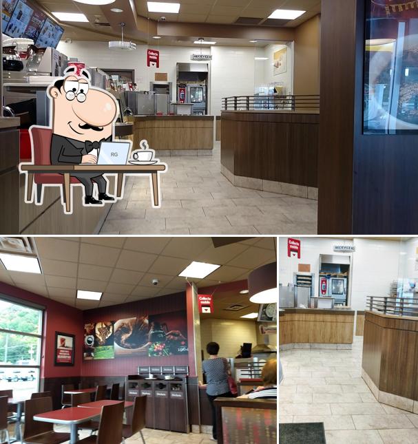 L'intérieur de Tim Hortons