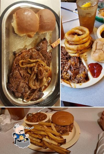 Food at Wallace Barbecue Restaurant