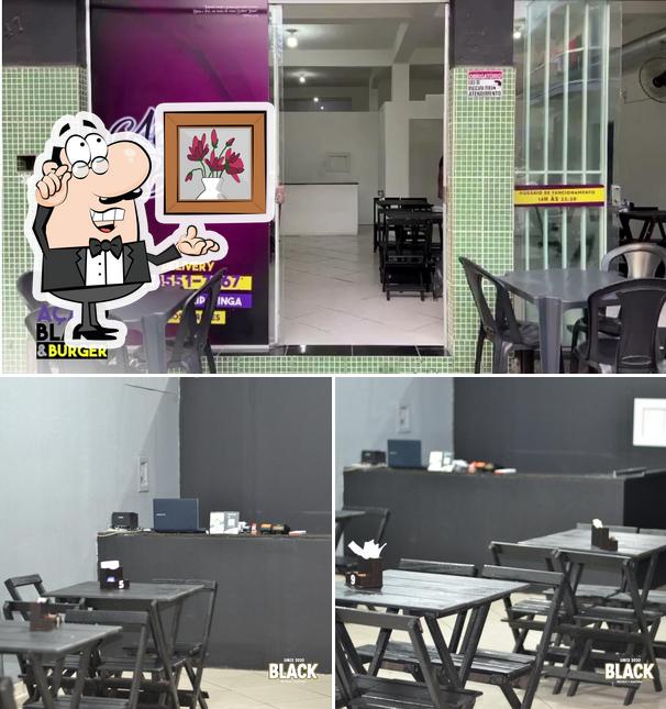 O interior do Black Pizzaria