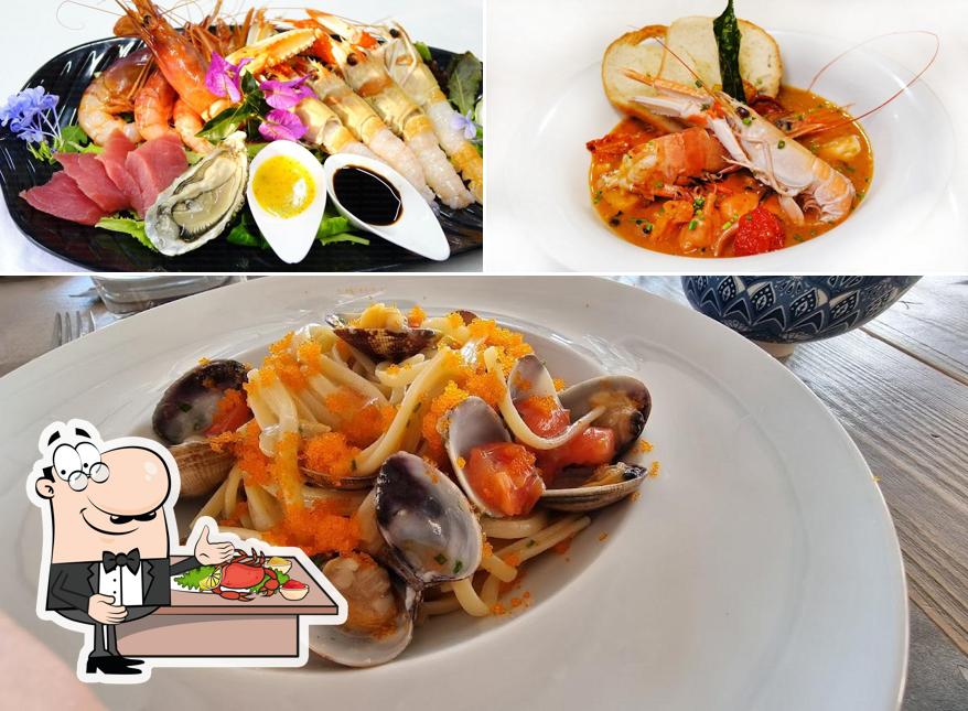 Try out seafood at Ristorante Acquaviva