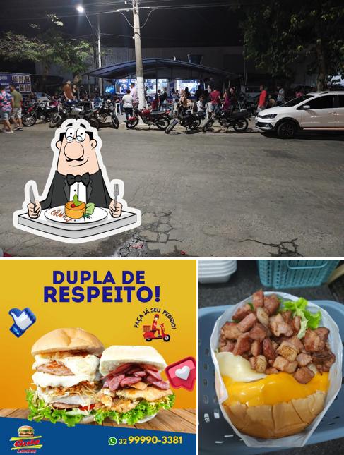 Observa las fotos que hay de comida y exterior en Gula lanches