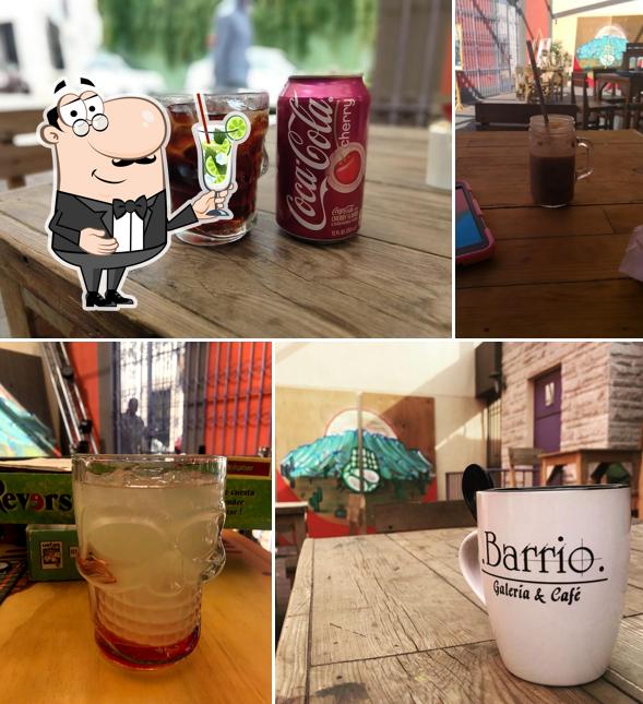 Disfrutra de tu bebida favorita en Barrio - Galería Y Café