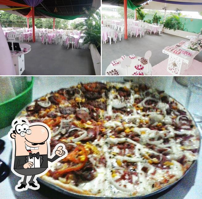 A Bela Pizza e Picanharia se destaca pelo interior e pizza