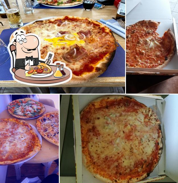 Ordina tra le svariate varianti di pizza