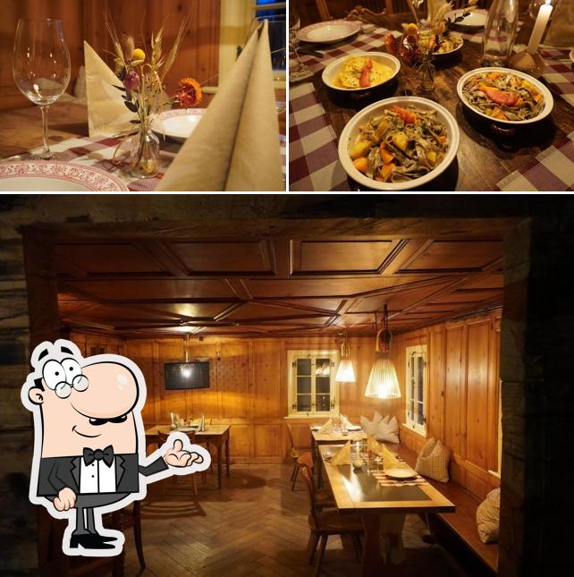 La immagine della interni e cibo di Chalet Campino