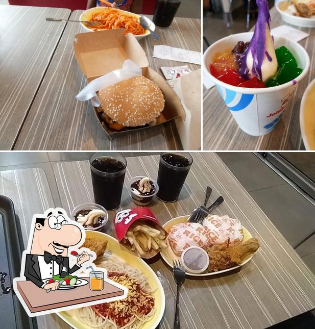 Food at Jollibee