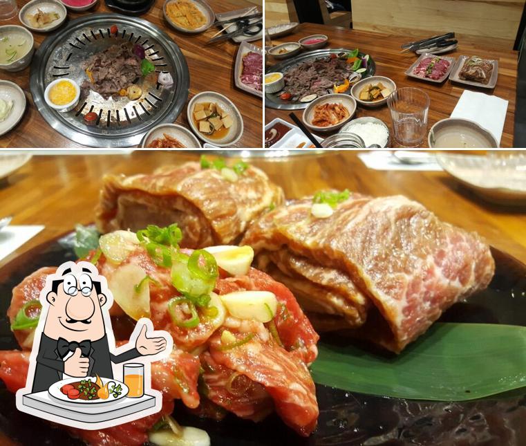 Блюда в "8oz Korean Steak House and Bar"