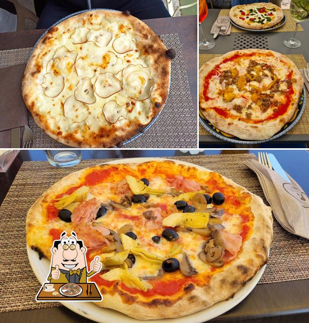 A La Vecchia Scogliera, puoi prenderti una bella pizza