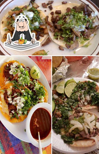 Еда в "5 Spot Chivas Grill"
