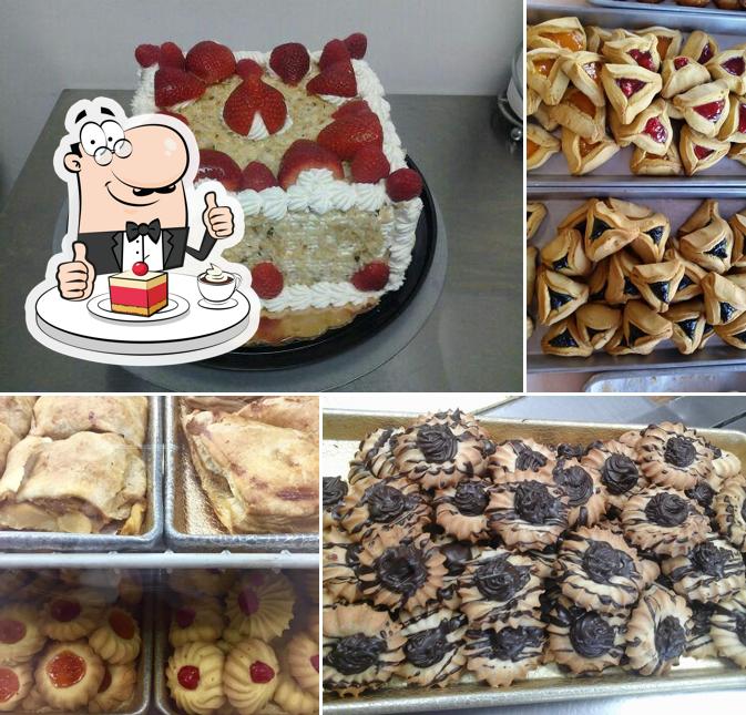 Rolling-Pin Kosher Pareve Bakery te ofrece una buena selección de dulces