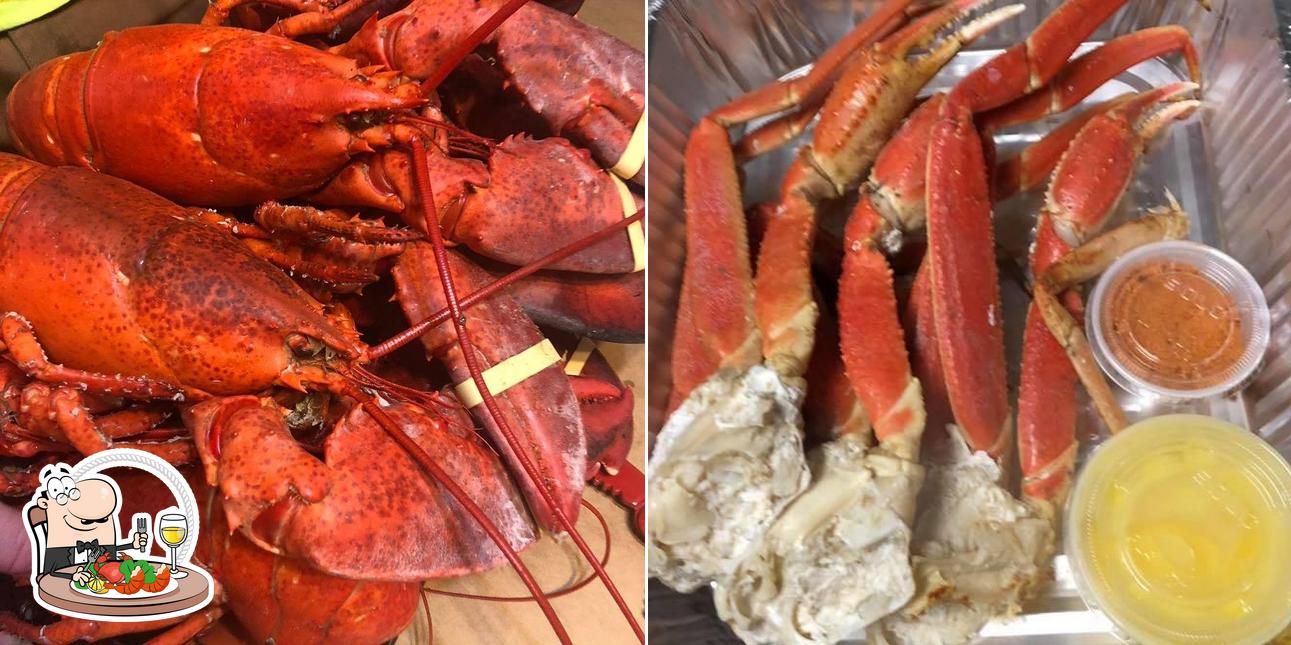 Order seafood at Vince's Crabhouse of Manchester