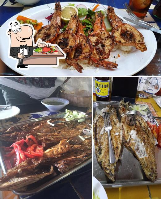 Отведайте блюда с морепродуктами в "Marlin de Tepic"