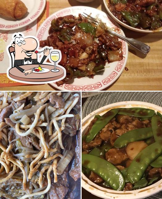 Moy Lee Chinese Restaurant in Chicago - Restaurant menu and reviews