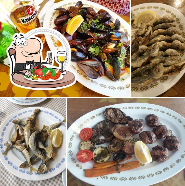 Отведайте блюда с морепродуктами в "Staria Chinar - Port Varna"