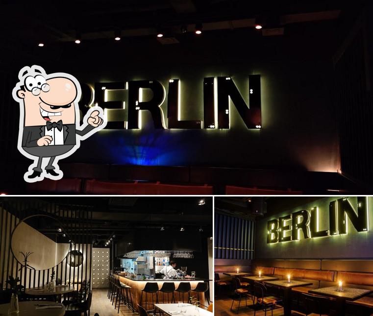 The interior of Berlin Bar