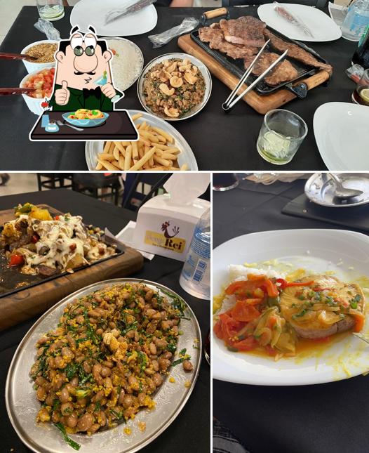 Еда в "Frango Rei Bar e Restaurante - Loja ll"