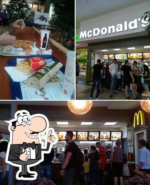 Voici une photo de McDonald's
