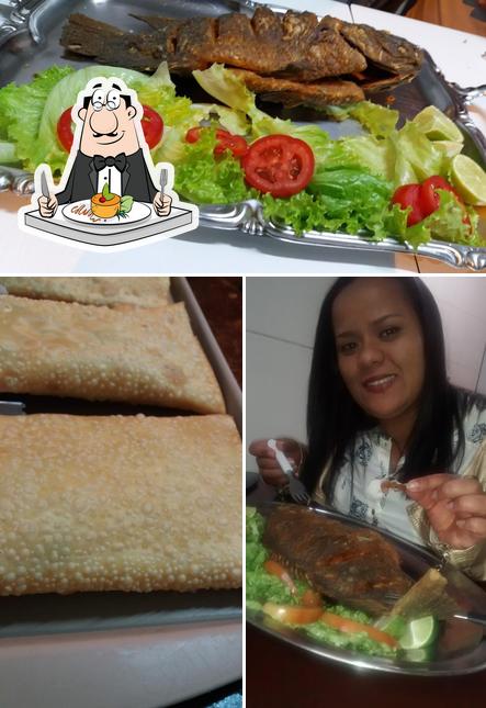 Comida em Pizzaria Cabral