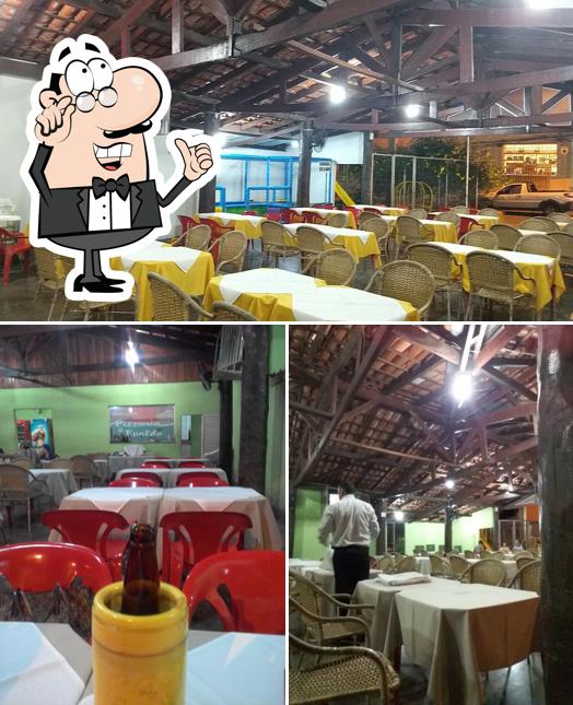 Veja imagens do interior do Pizzaria do Evaldo