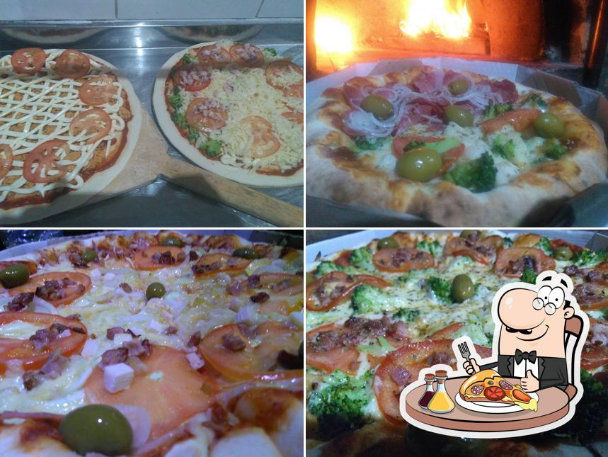 Peça diferentes tipos de pizza