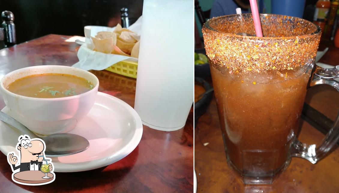 SUPER MARISCOS MEDINA . DE . restaurant, Matamoros, Calle -  Restaurant reviews