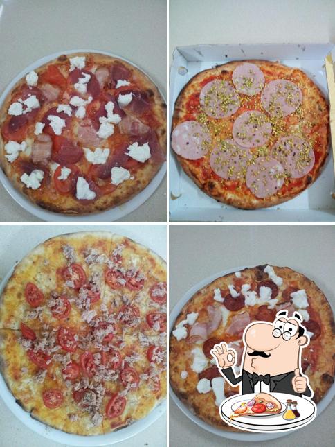 Scegli tra le svariate varianti di pizza