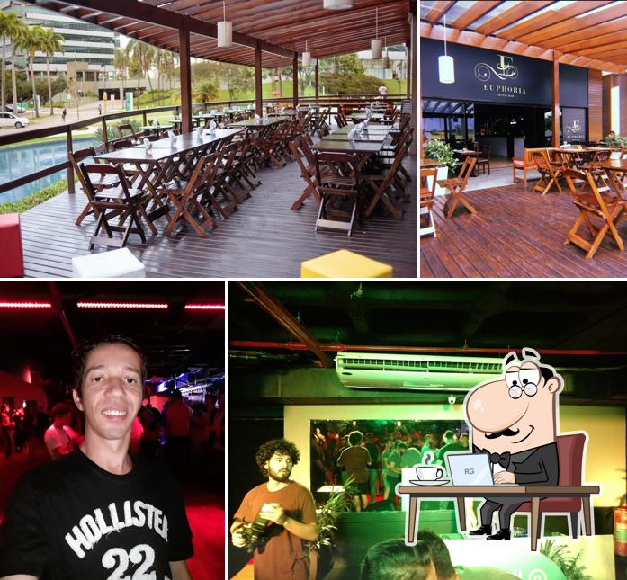 O interior do Euphoria Music Bar