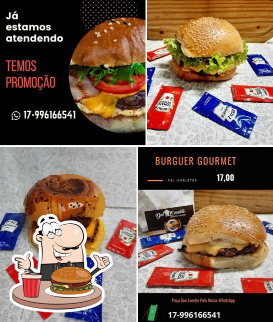 Tómate una hamburguesa en Del Lanchonete