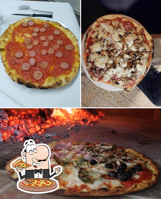 Ordina una pizza a Ristorante Pizzeria Steakhouse Fuori Gioco Campo di Marte