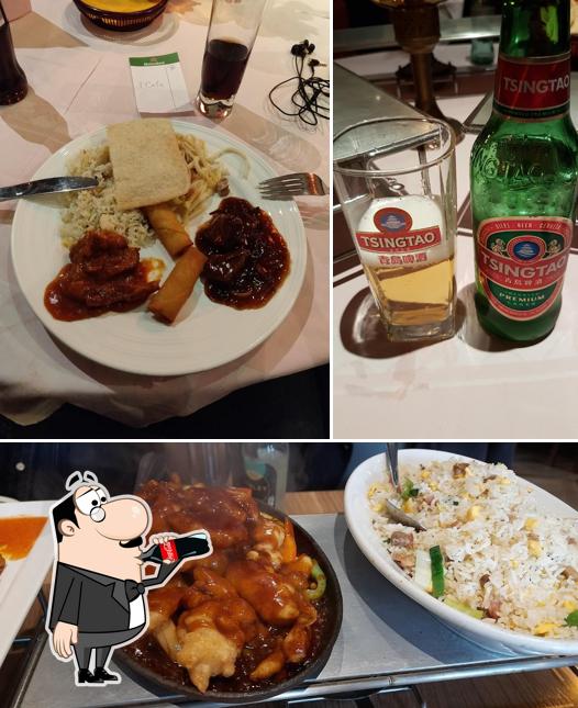 Estas son las fotografías que muestran bebida y comida en Sozing